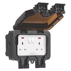 Knightsbridge OP9N IP66 13A 2-Gang DP Weatherproof Outdoor Switched Socket